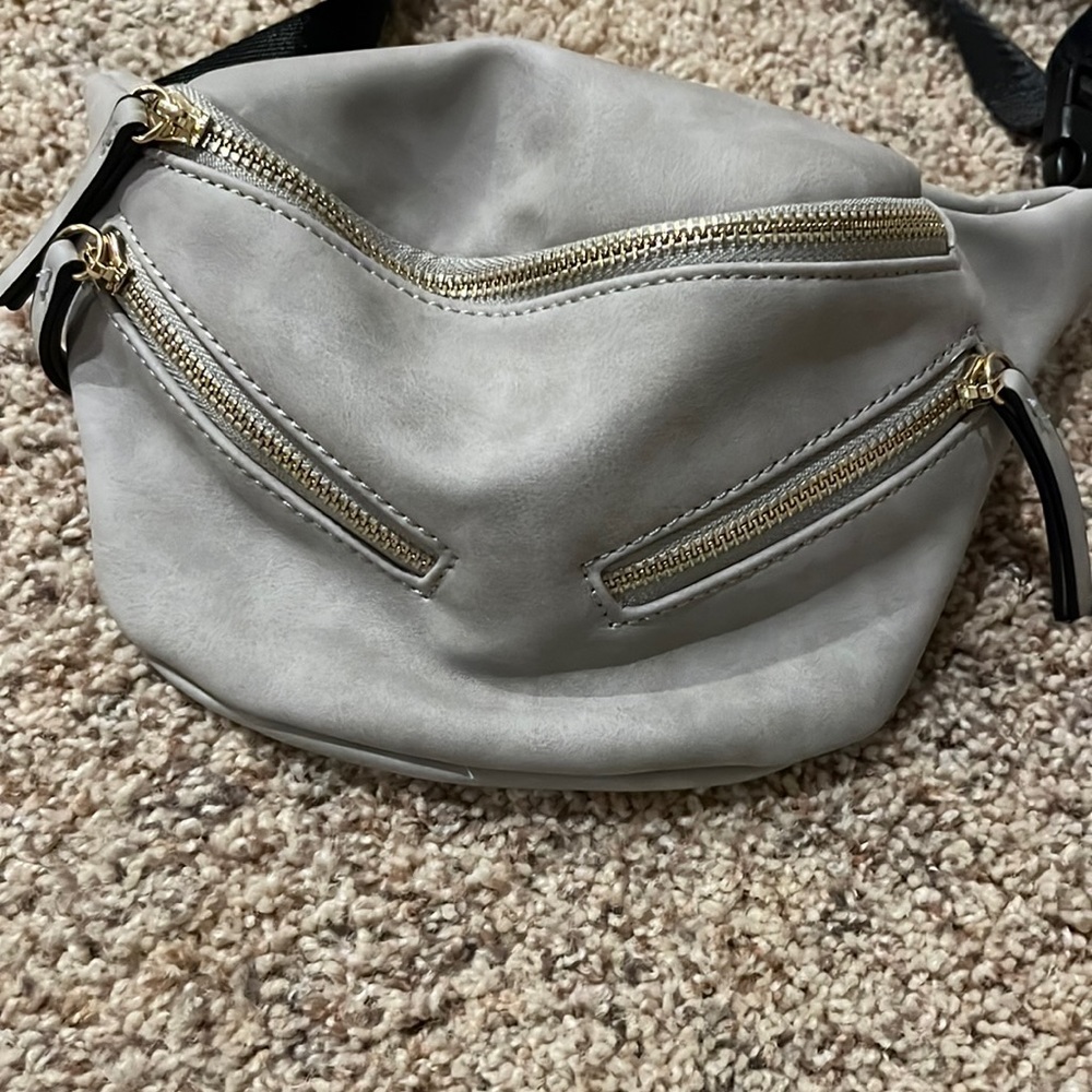 Belt bag- boutique versatile at the waist or snug cross body